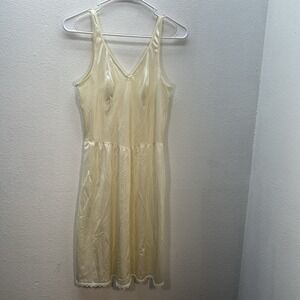 Vintage Warner's Full Slip Ballet Dress V Neck Antron Nylon 55700 Size 38 Cream